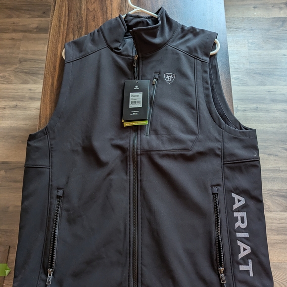 Ariat Black Zip-Up Vest - Picture 1 of 5